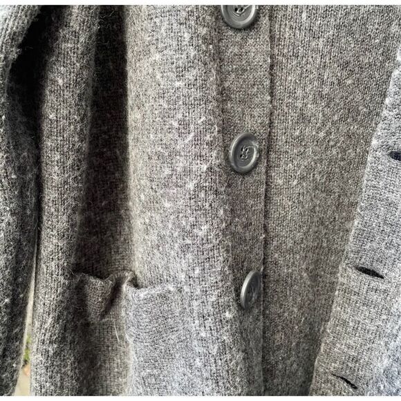 Reiss wool blend fuzzy cardigan size medium gray excellent condition - Picture 5 of 10